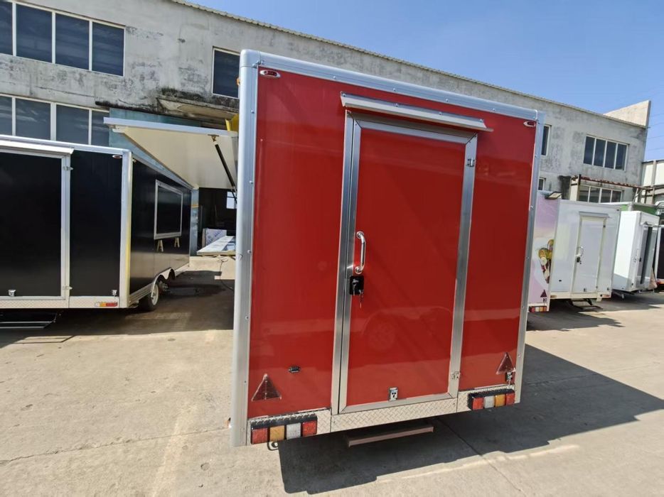 Стационарна Каравана за храна Чисто нова