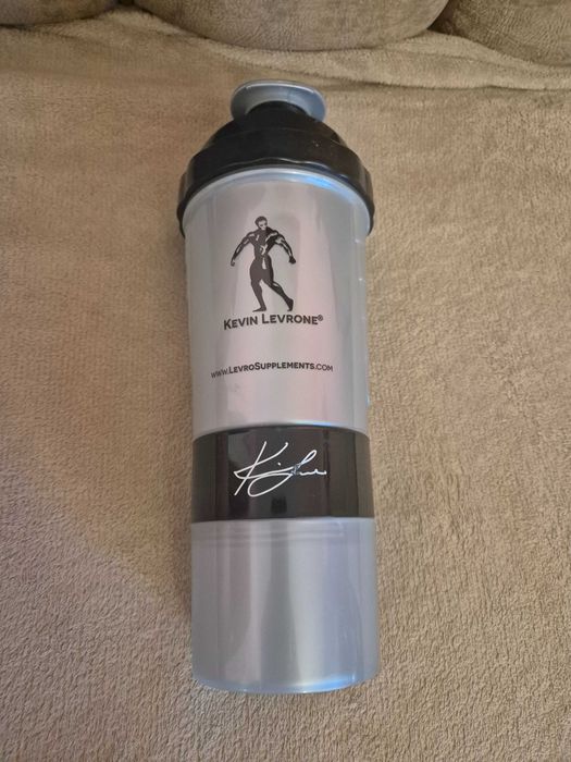 Vand Bidonase Apa Pt Sport Super Oferta.