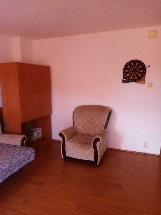 Inchiriez apartament 2 camere zona Steaua