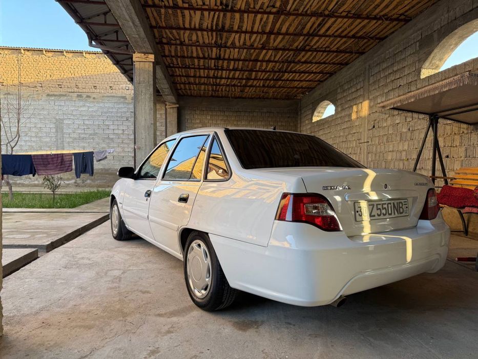 Nexia - 2 Srochni sotiladi holati yaxshi balonlari yaxshi holatda megi