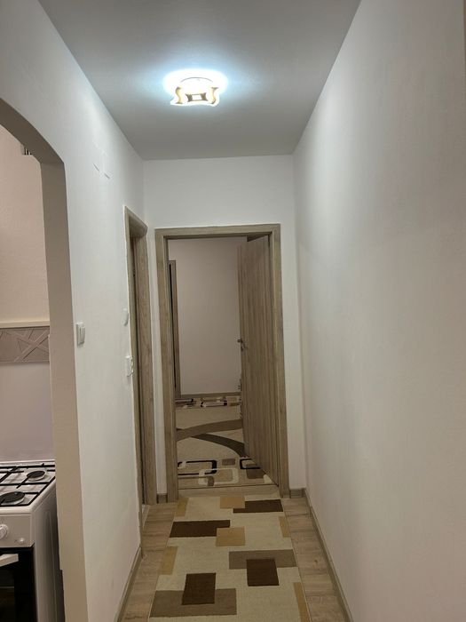 Închiriez apartament 2 camere