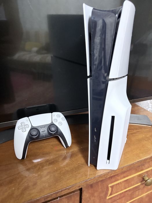 PlayStation 5 Slim 1TB