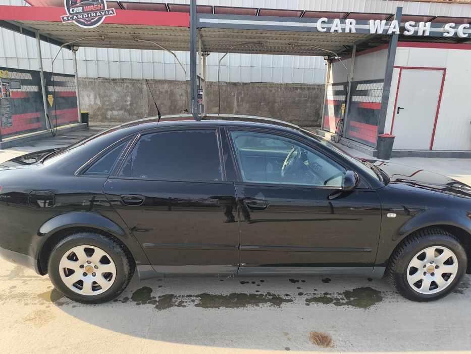 Vând audi A4 B6 1.9