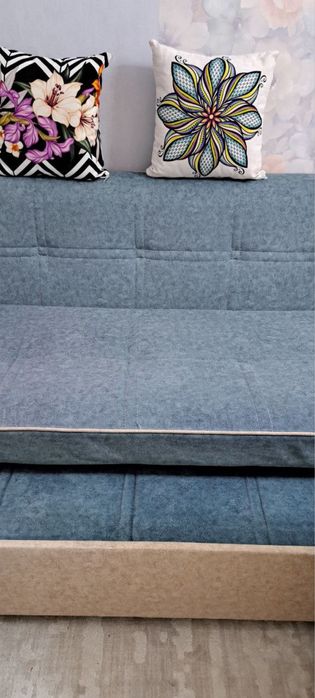 Мягкая мебель для гостиной большая раскладная