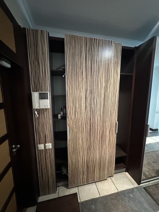 Шкафы срочно! Все три