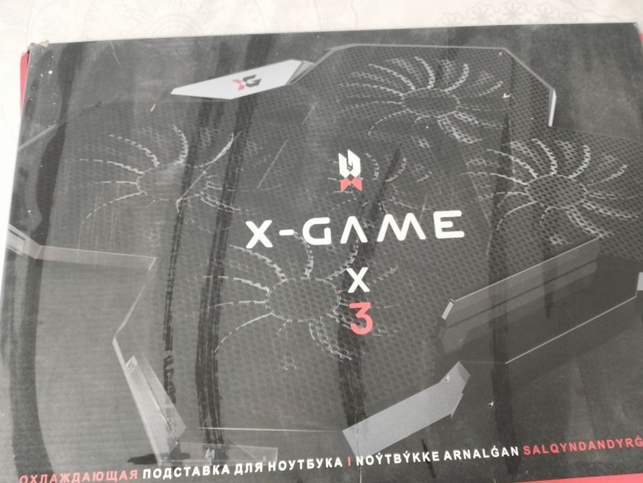 Охлаждающая подставка для ноутбука