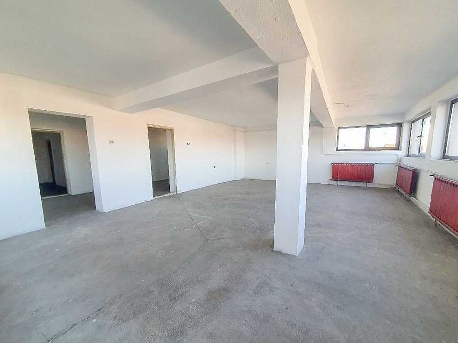 Inchiriere spatiu comercial si birouri