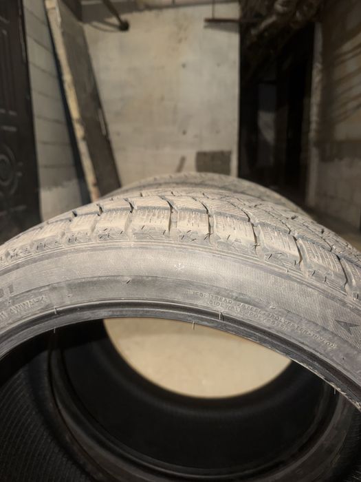 Продом зимние шины R19 245/40