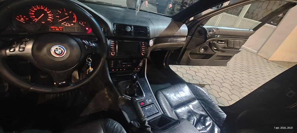 Schimb cu E60 sau vând