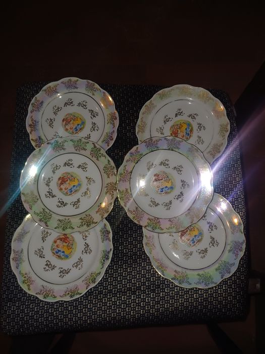 Продам тарелки , ляганы мадонна.
