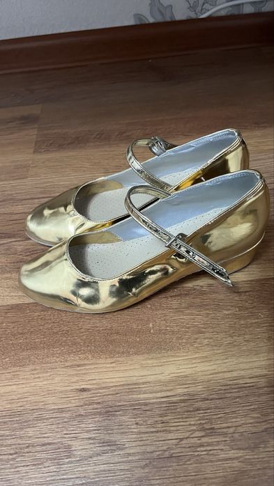 Детские танцевальные туфли