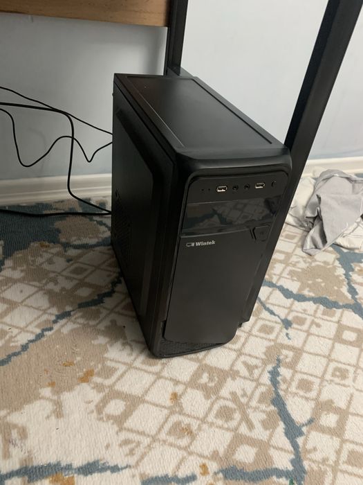 Компьютер, стол, стул, полный комплект