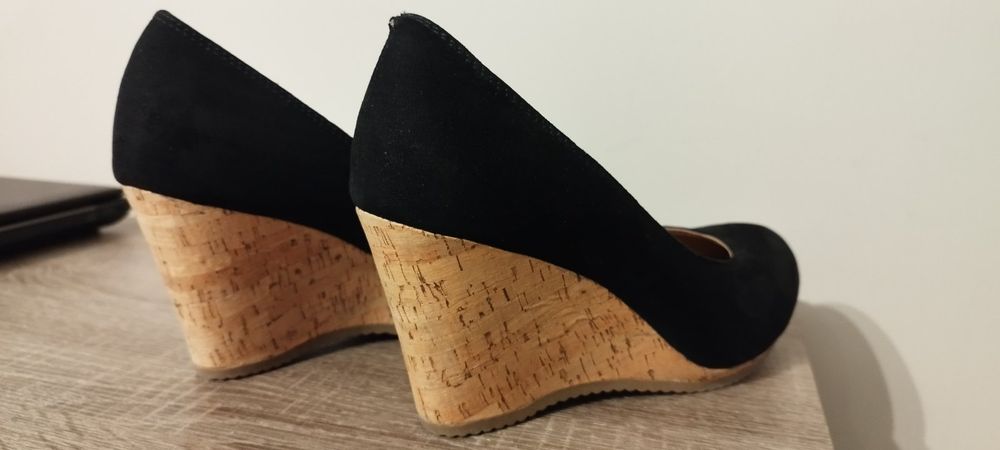 Високи обувки 39 номер