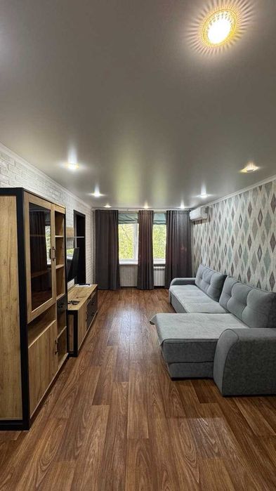 Продам 2 ком с современным ремонтом, 3 этаж, Франко 4