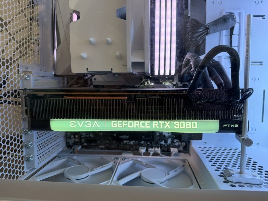 EVGA RTX 3080 FTW3 - 10 GB