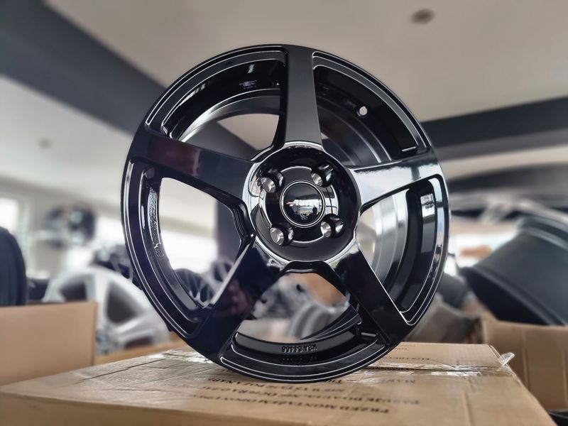 16цола 4x100 Vw,Dacia,Renault 4Х100