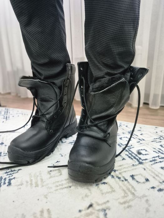 Продам берцы новые