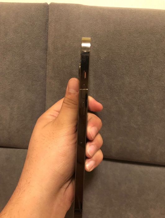 Продается Iphone 13 pro max 
Face ID - есть 
True Tone - ест