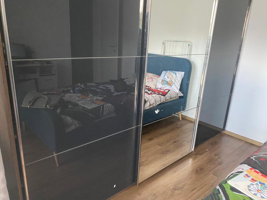 Dulap cu usi pe sina 2,7m