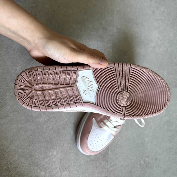 Дамски маратонки Nike Dunk Low Pro