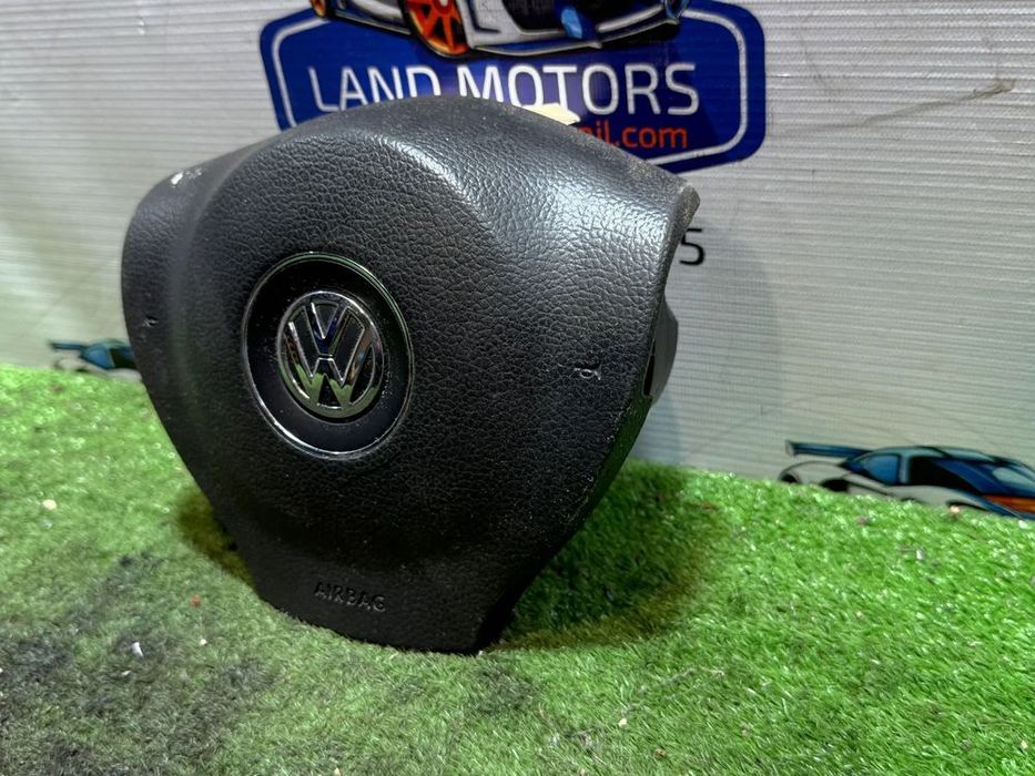 AIRBAG VOLAN VOLSKWAGEN PASSAT BlueMotion 2.0 DIESEL 2014 COD OEM 306842999N44 / 3C8880201AH / BERLINA 2010-2014 2 buc