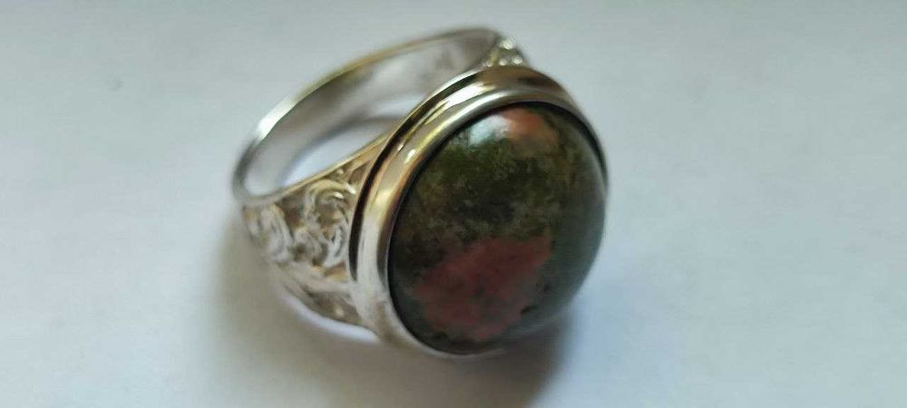 Кольцо серебряное с крупным камнем ЯШМА, разм.22