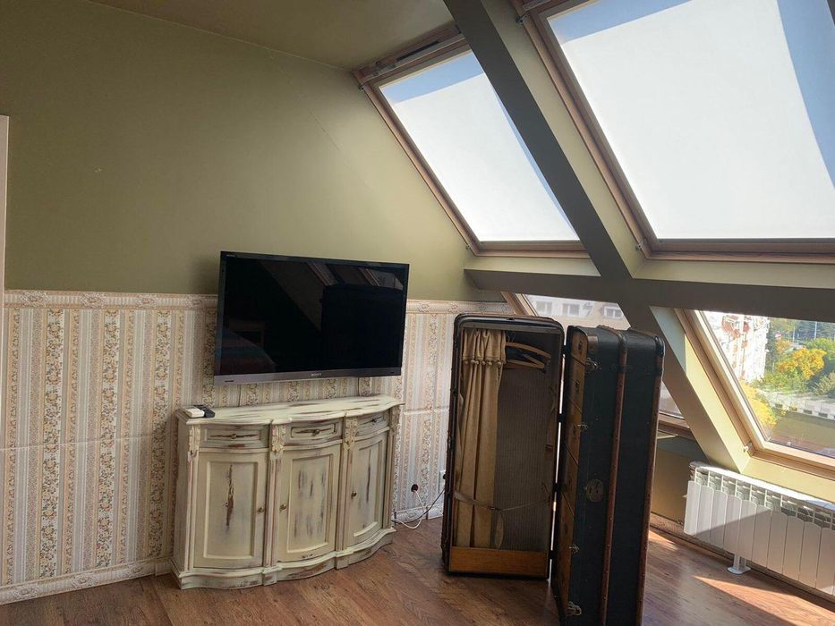 Дава се под наем Многостаен апартамент в София, Стрелбище - 250 кв.м за 2400 € - Снимка #19