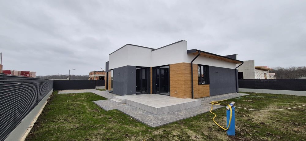 Casa parterBalotesti -3dormitoare,2bai , 150 m utili,500m teren