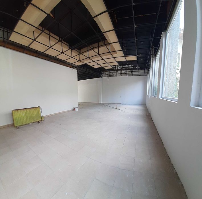 Продава се Магазин в Търговище, Център - 90 кв.м за 1389 €/кв.м - Снимка #1