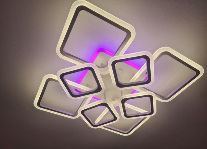 Vând 2 lustre led rgb 240w