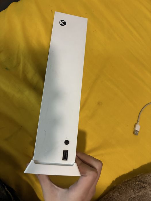 Xbox series s aproape nou