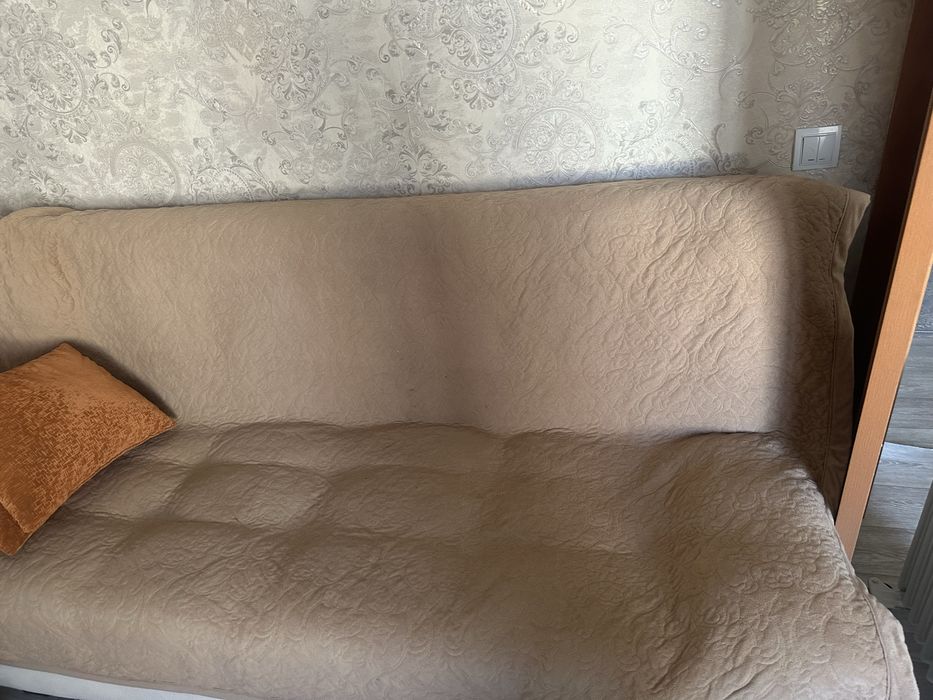 Продам диван в хорошем с