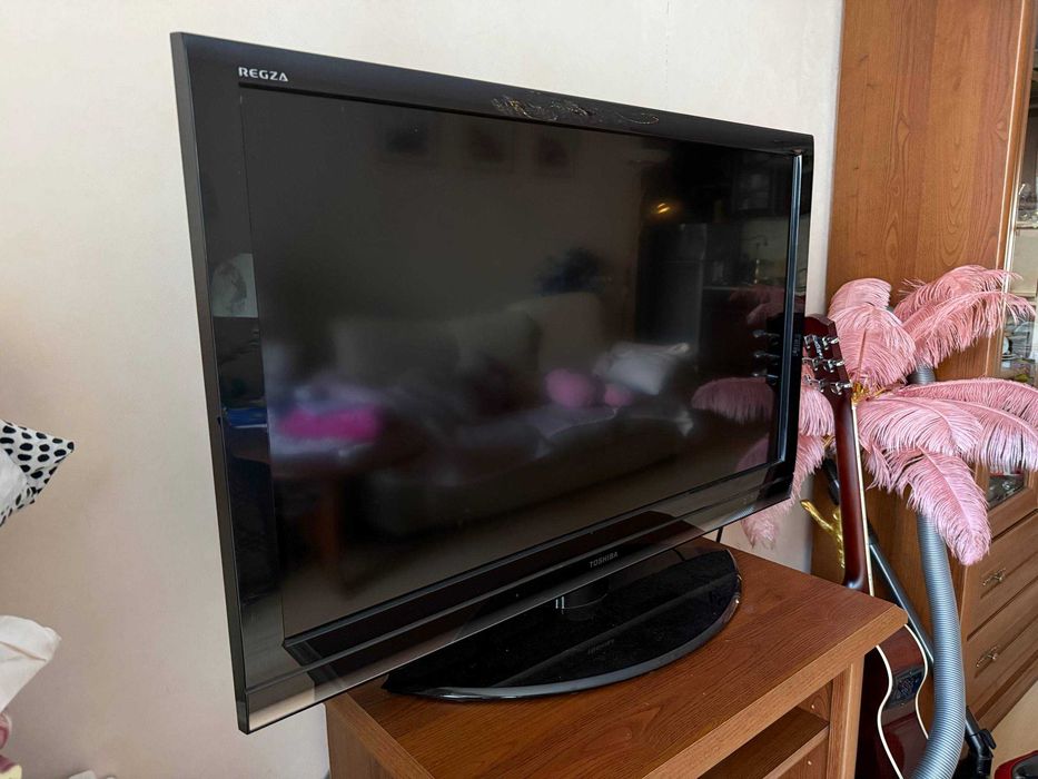 Toshiba REGZA 40XV733 40" Full HD – неработещ, отлично състояние