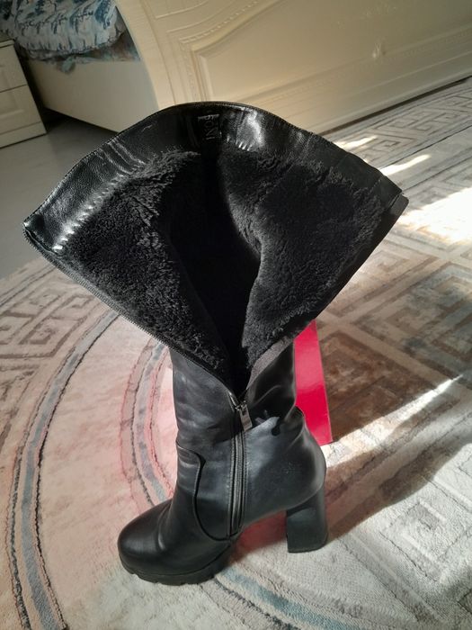 Женские зимние сапоги