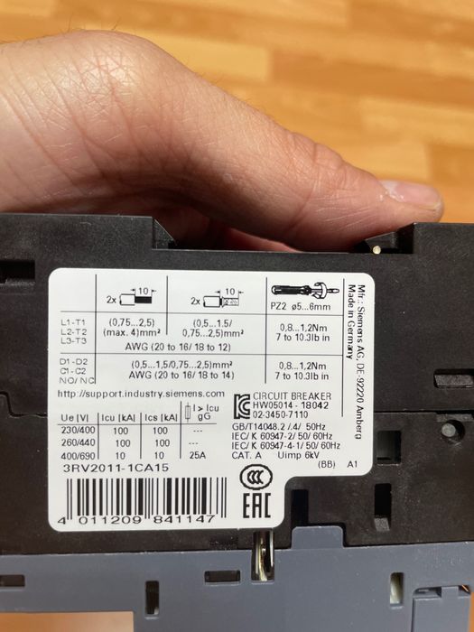 Продам Автомат выключатель Siemens