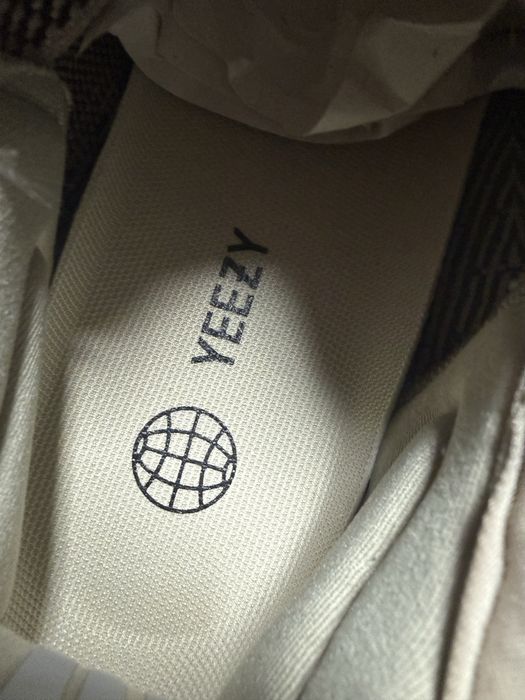 Yeezy 350v2 Slate marimea 42