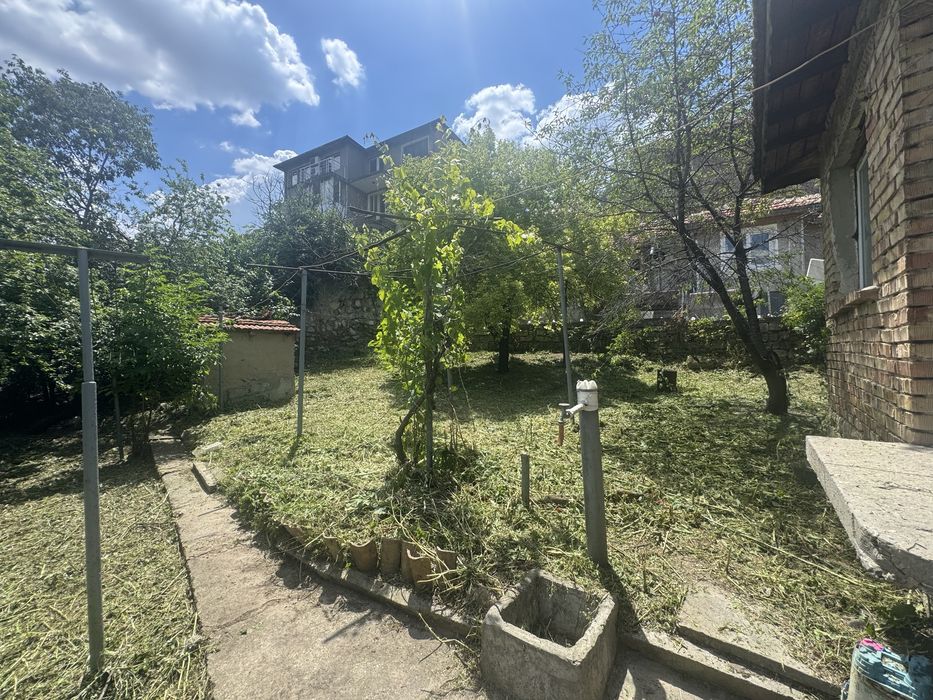 Продавам КЪЩА в гр. Провадия