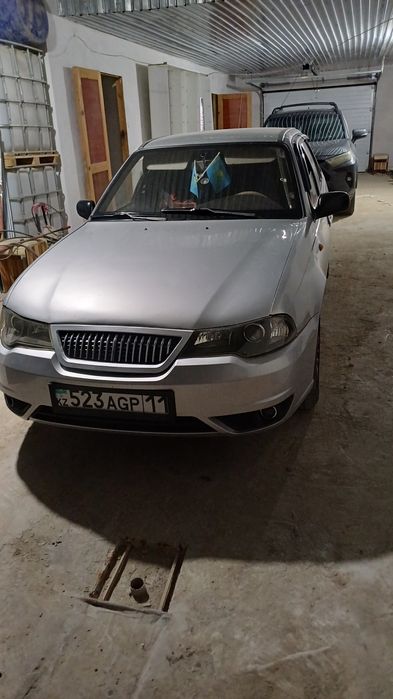 Авто Нексия 2010