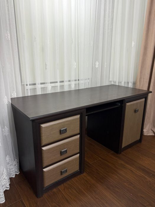 Рабочи стол в хорошем состояний