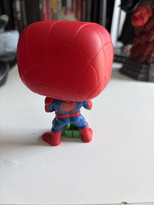 Spiderman funko pop фигурка