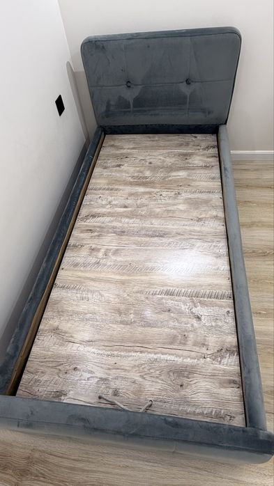 Кровать детская с матрасом