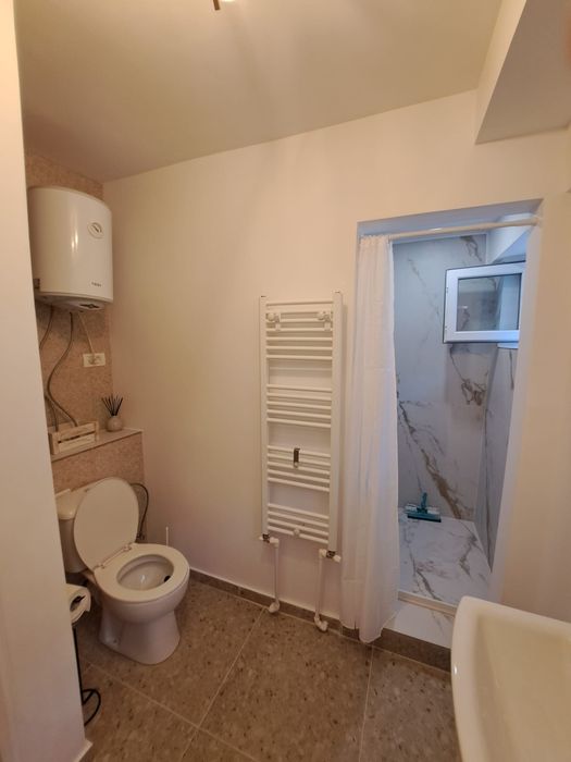 Închiriez garsonieră în zona Mărășești, Suceava