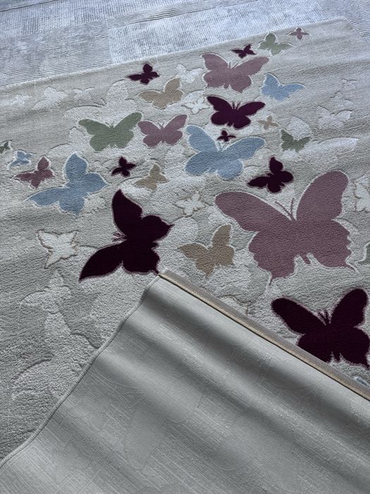 Продам ковер для детской комнаты