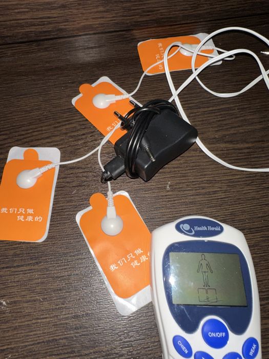 электронный TENS-массажёр