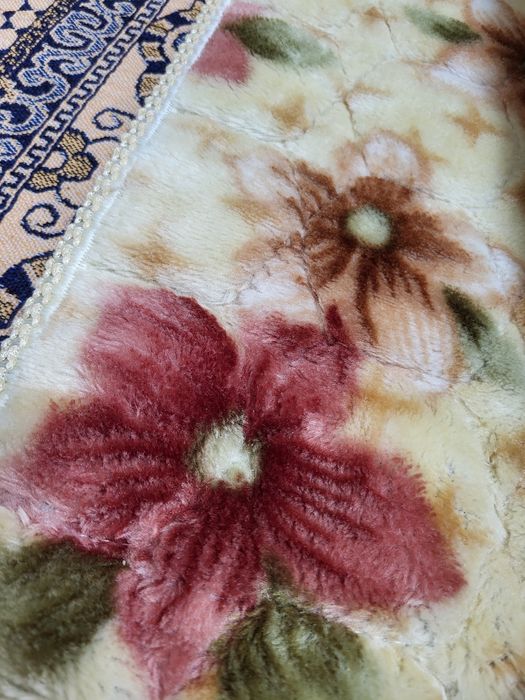 Мини палас или тёплое покрывало