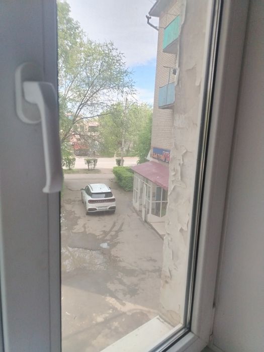 Сдам 1 ком. кв. 100000 + ком.