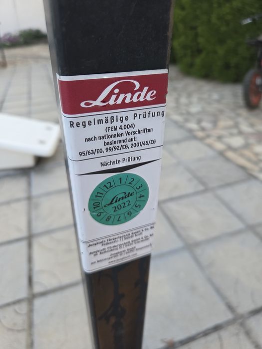 Транспалетна количка Linde