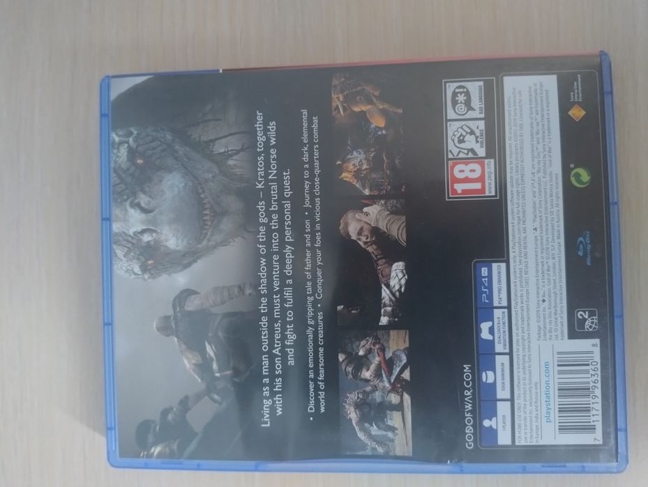 Vând joc PS4 God of War