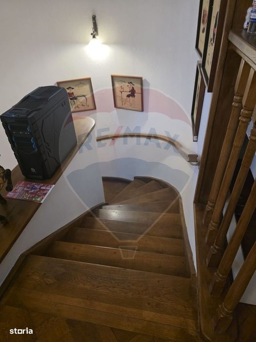 Apartament cu terasă într-o vilă interbelică B-dul Primaverii