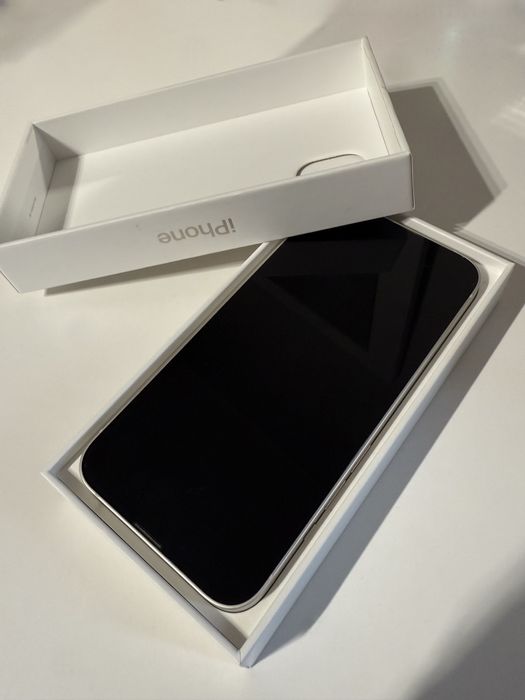 iPhone 13 - white - 128GB